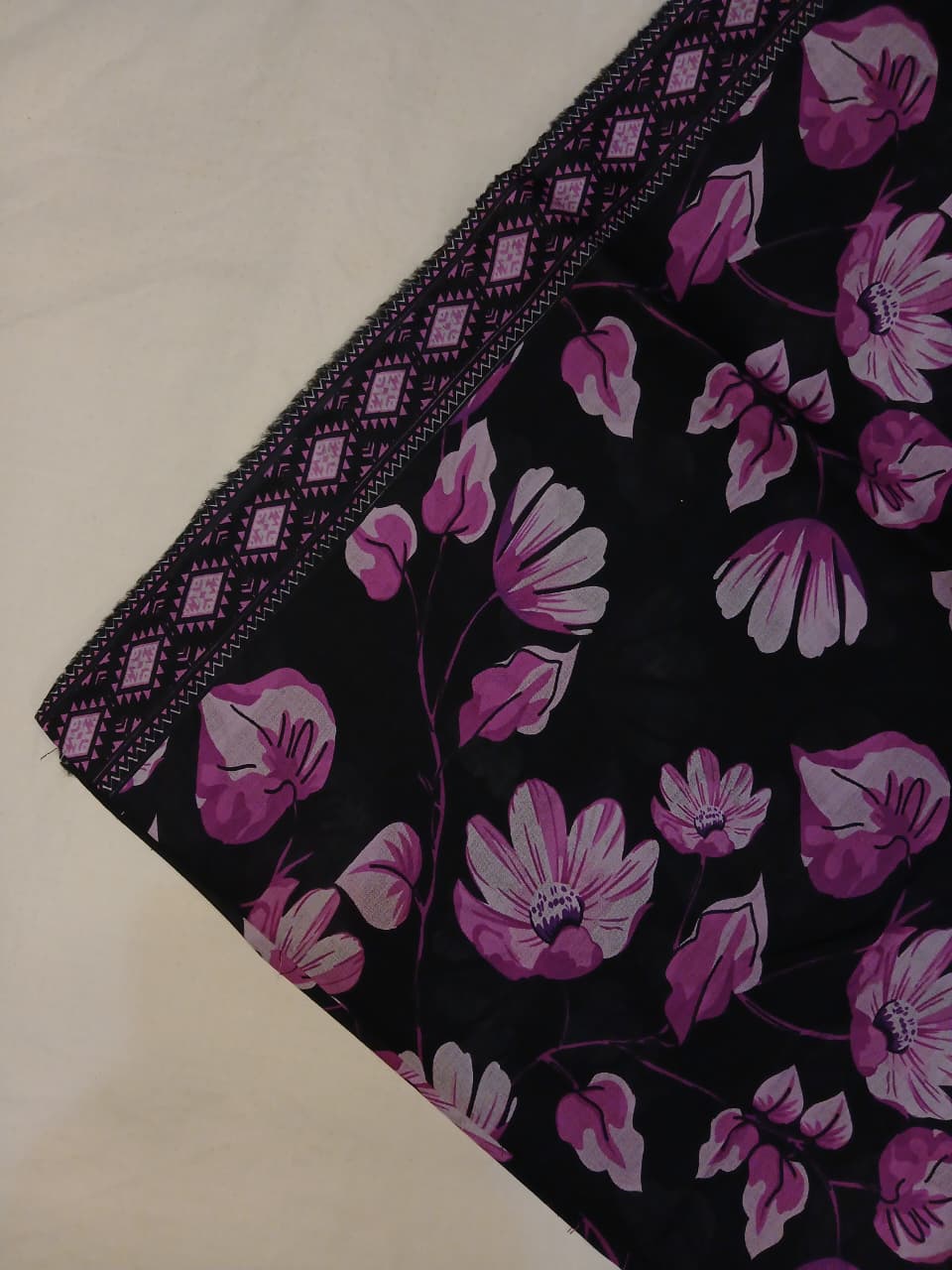Unstitched printed lawn 2 piece suit